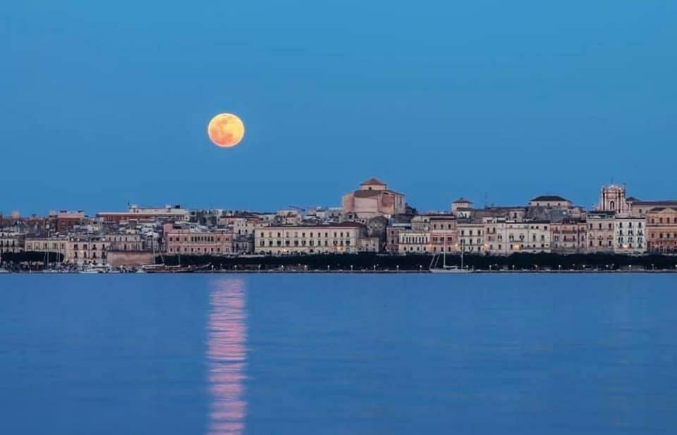 Siracusa Vacanze Syrakus Exterior foto